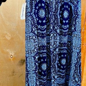 Brand new with tags Forever 21 maxi skirt